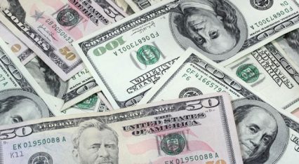 جهش دلار به بالاترین سطح در دو سال اخیر با افزایش تقاضا در پایان سال